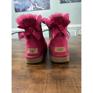 UGG Kids Girls Size 5 Pink Bailey Bow Mini Boots EU 36 Sheepskin Fur